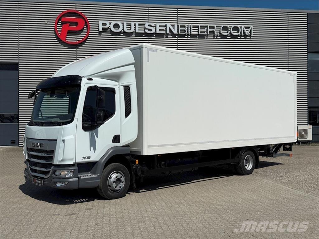 DAF XB230 m. lift Camion Fourgon