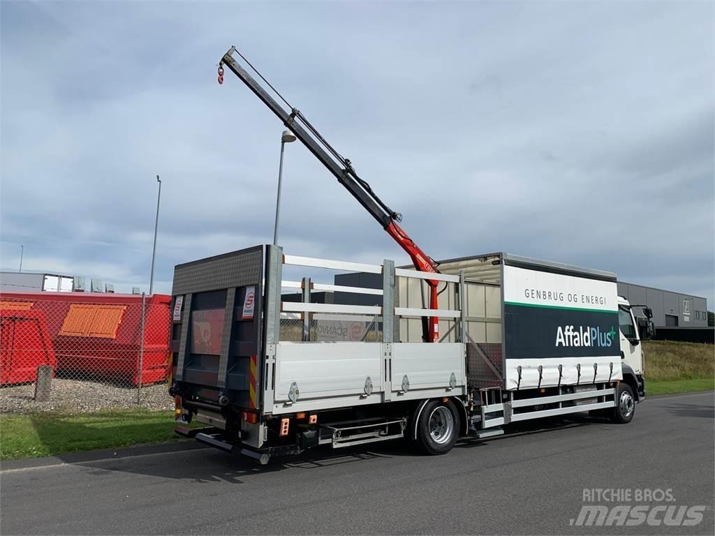 DAF LF210 4x2 FA Camion plateau ridelle avec grue