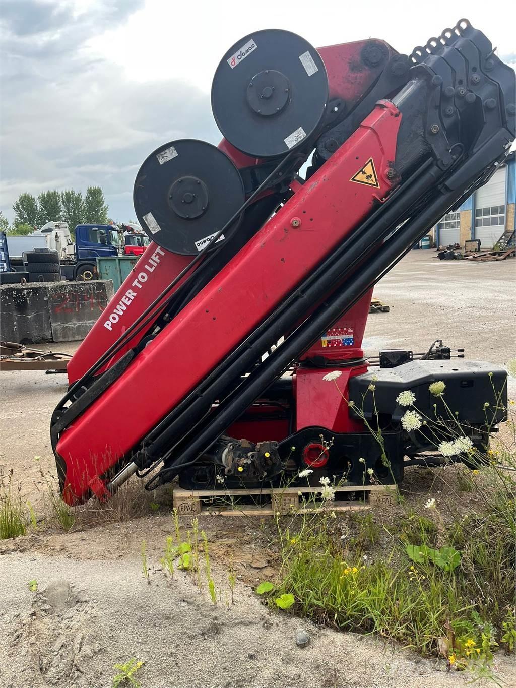 HMF 2620K5 RC Grue auxiliaire
