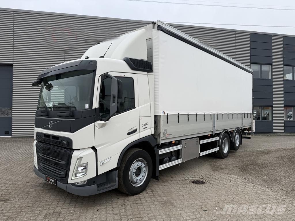 Volvo FM380 Camion à rideaux coulissants (PLSC)
