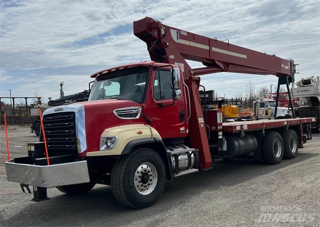 Terex BT5092 Camion plateau ridelle avec grue