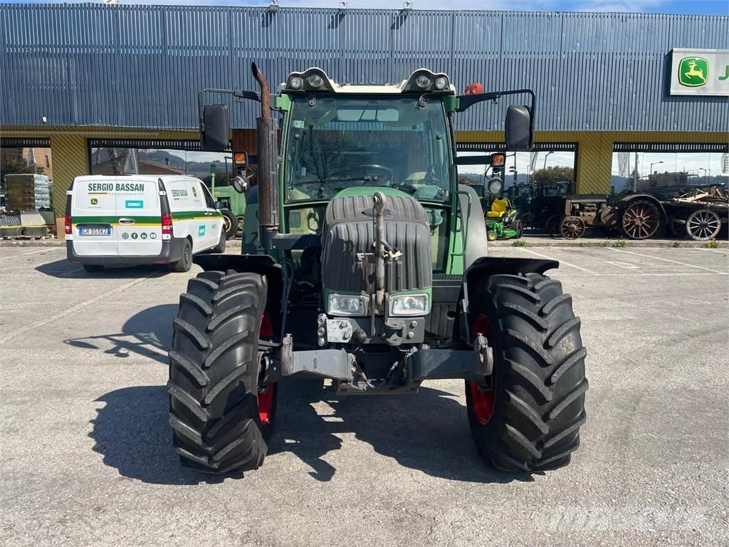Fendt 211 VARIO Tracteur