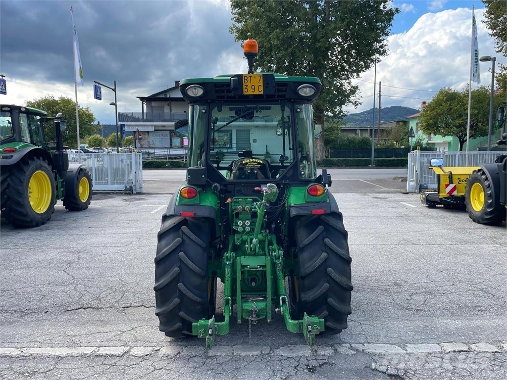 John Deere 5090 GF Tracteur