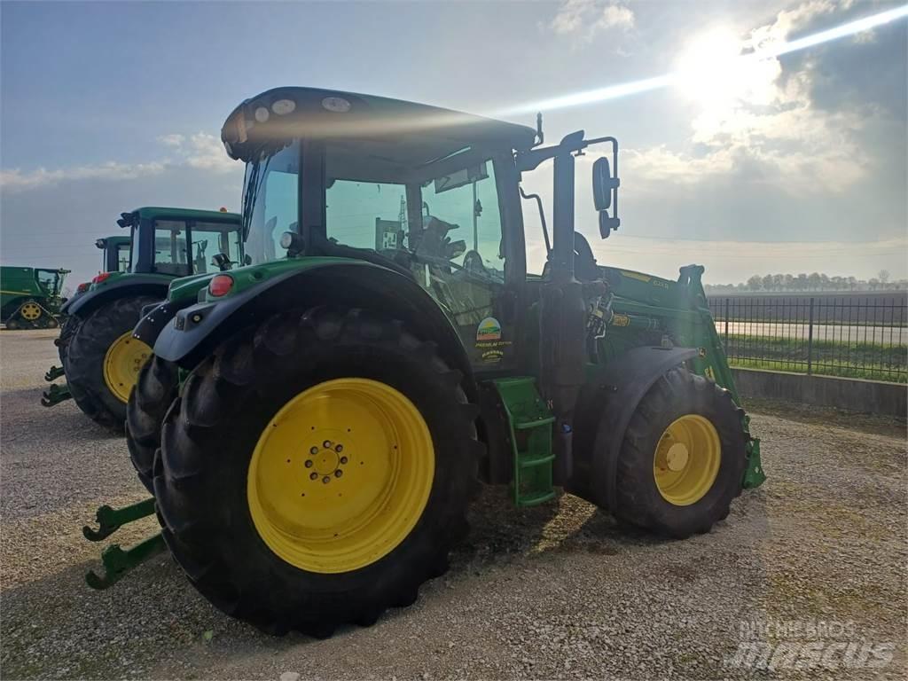 John Deere 6110 R Tracteur