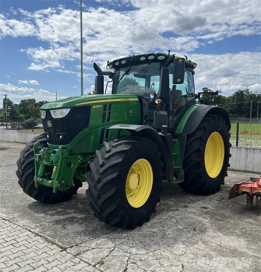John Deere 6230 R Tracteur