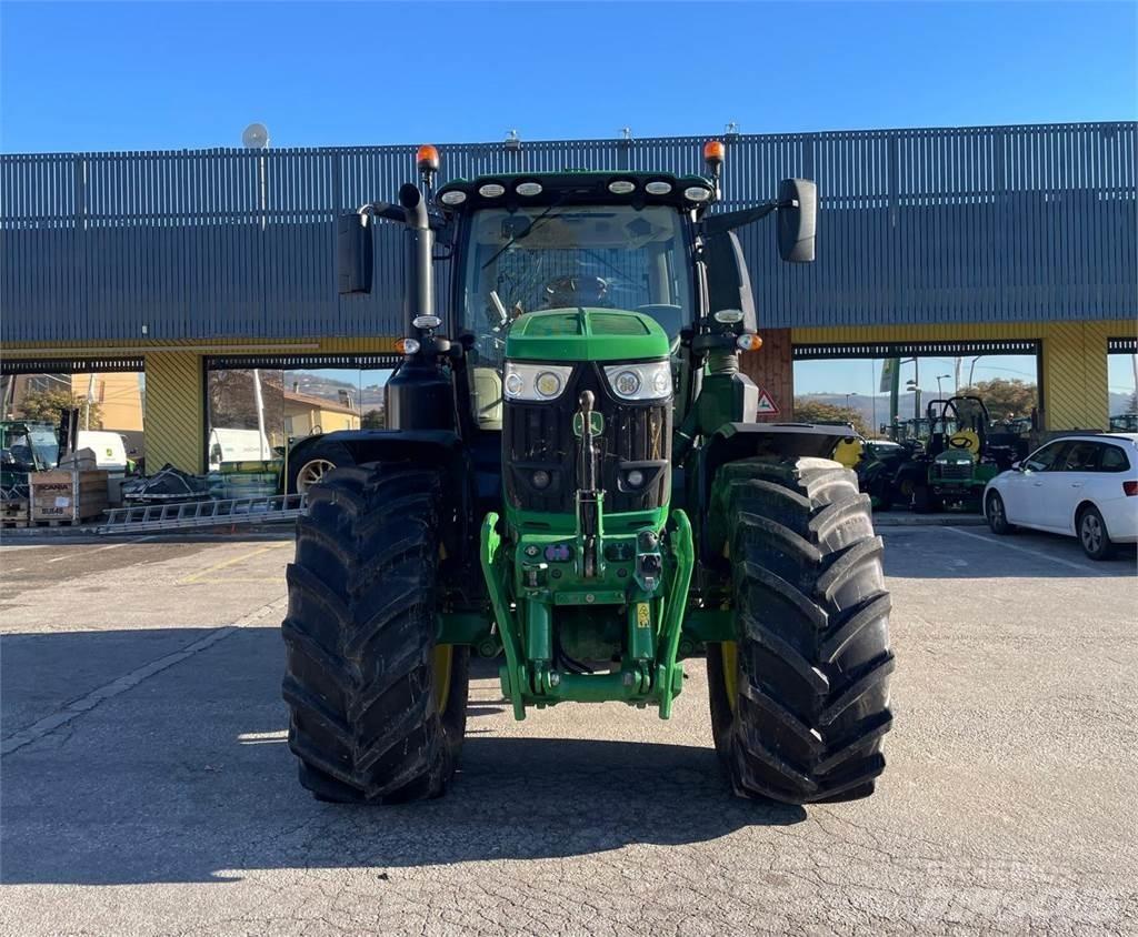 John Deere 6250 R Tracteur