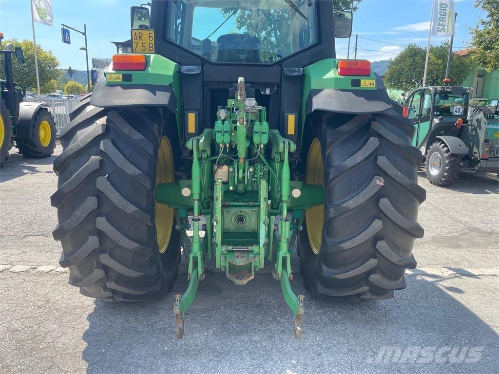 John Deere 6810 Tracteur