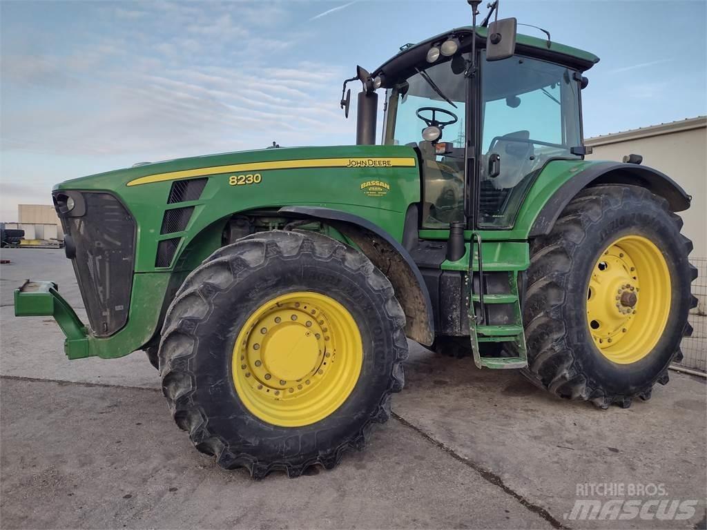 John Deere 8230 Tracteur