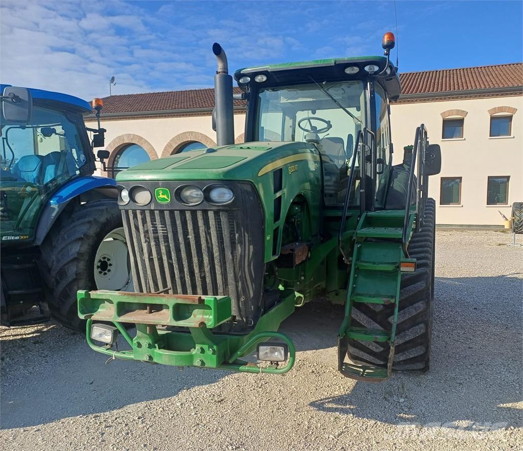 John Deere 8320 RT Tracteur