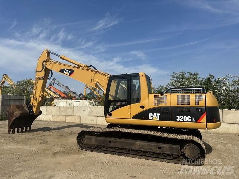 CAT 320 Pelle sur chenilles