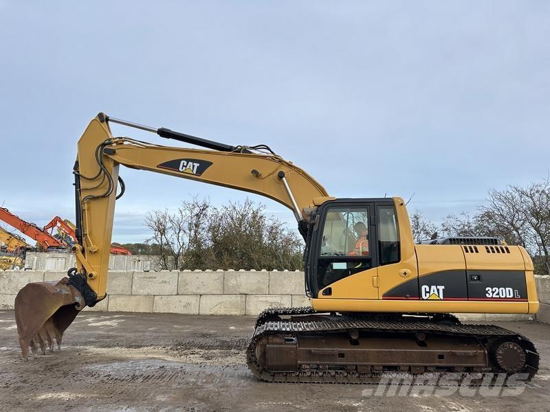 CAT 320 Pelle sur chenilles