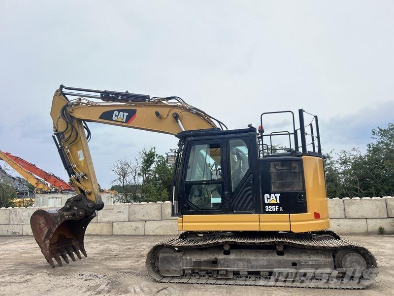 CAT 325FL Pelle sur chenilles