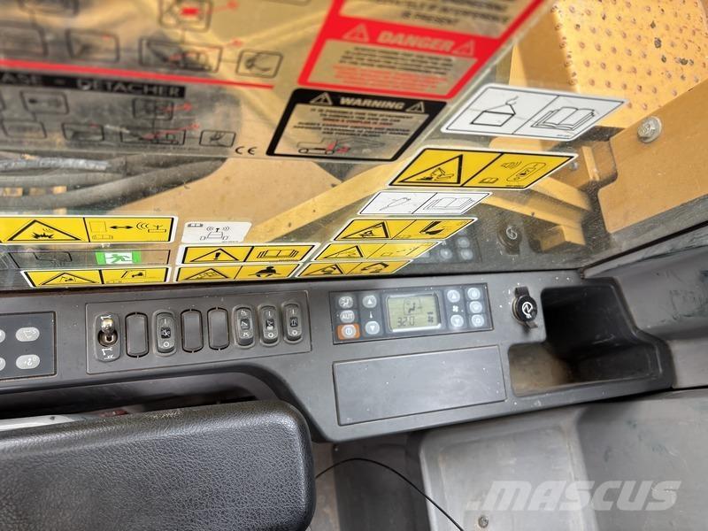 CAT 325FL Pelle sur chenilles