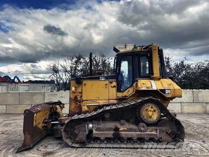 CAT D6M Bouteurs sur chenilles