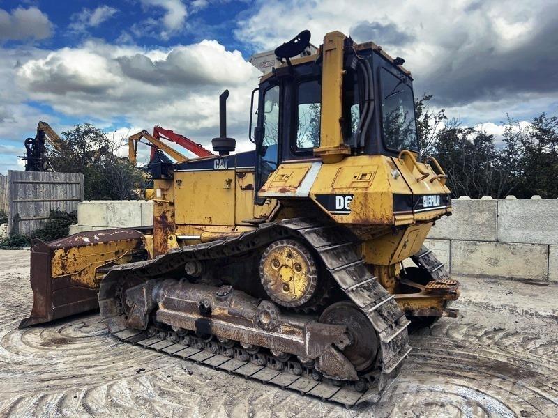 CAT D6M Bouteurs sur chenilles