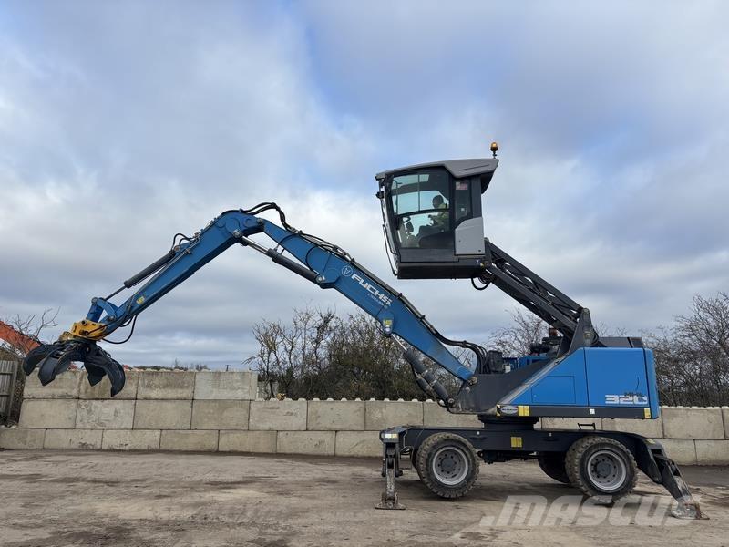 Fuchs MHL320 Pelle à déchets