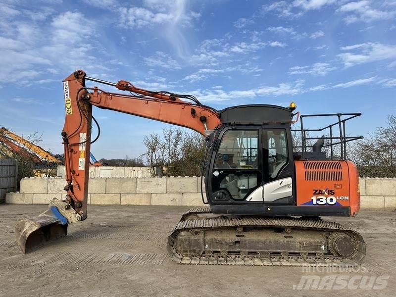 Hitachi ZX130 Pelle sur chenilles