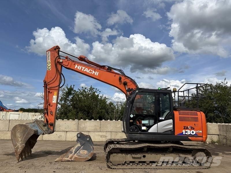 Hitachi ZX130 Pelle sur chenilles