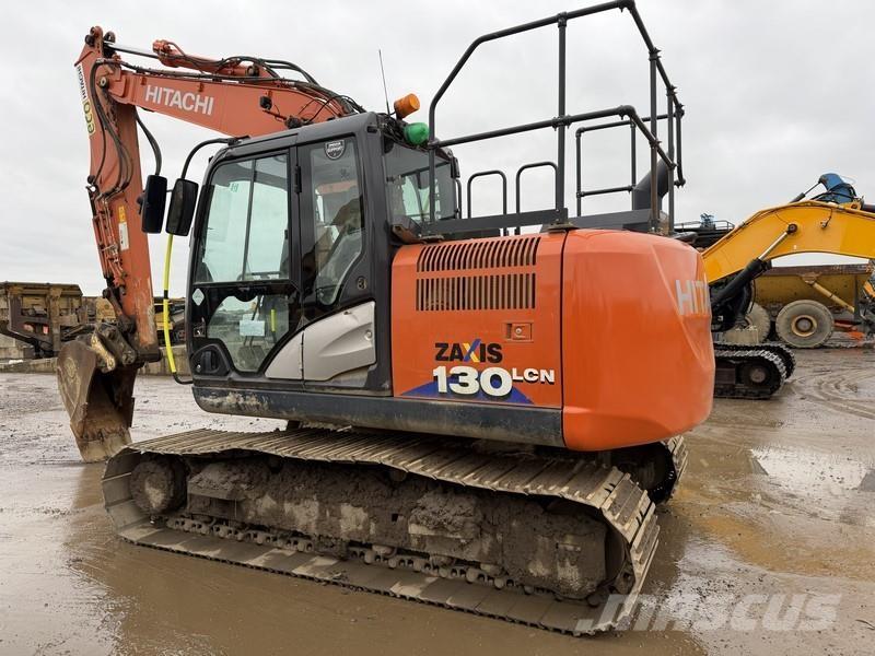 Hitachi ZX130 Pelle sur chenilles
