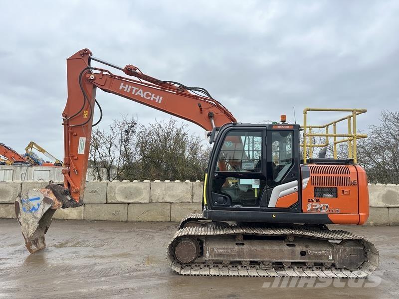 Hitachi ZX130 Pelle sur chenilles