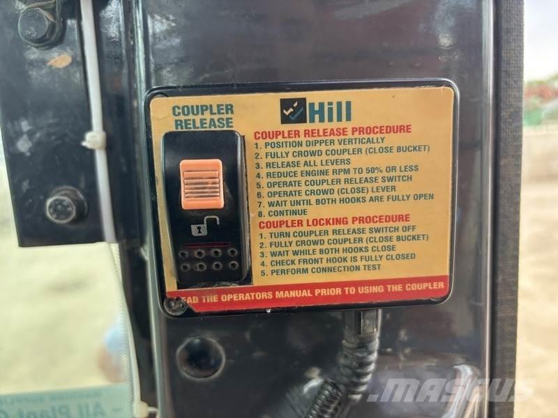 Hitachi ZX135 US-6 Pelle sur chenilles