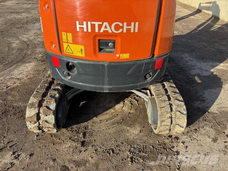 Hitachi ZX17U-6 Mini pelle < 7t