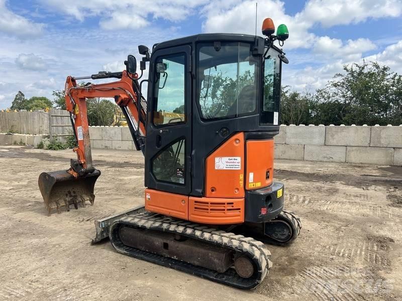 Hitachi ZX26U-5A CR Pelle sur chenilles