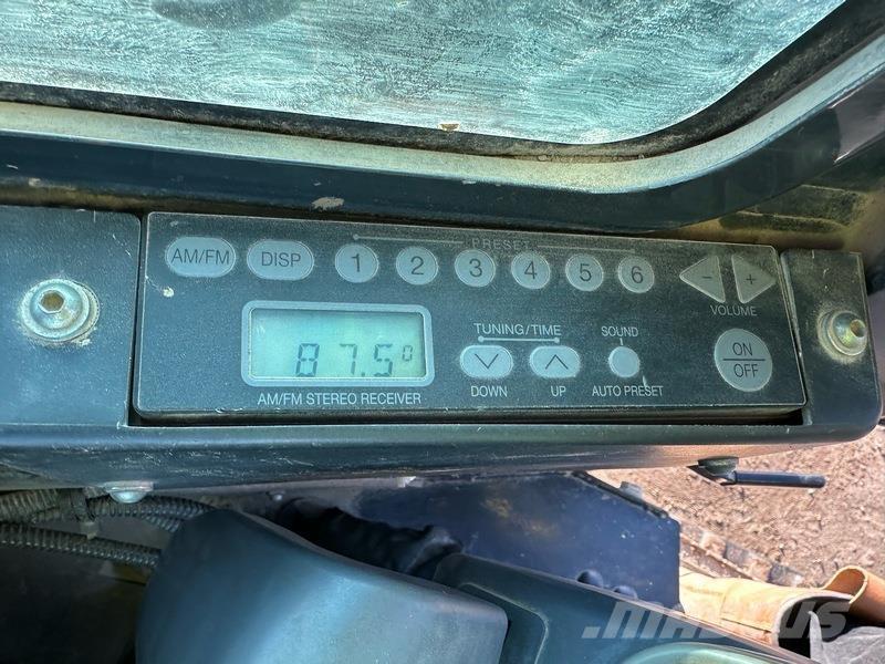 Hitachi ZX26U-6 CLR Mini pelle < 7t