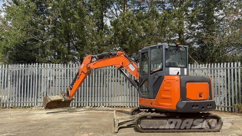 Hitachi ZX65 Mini pelle 7t-12t
