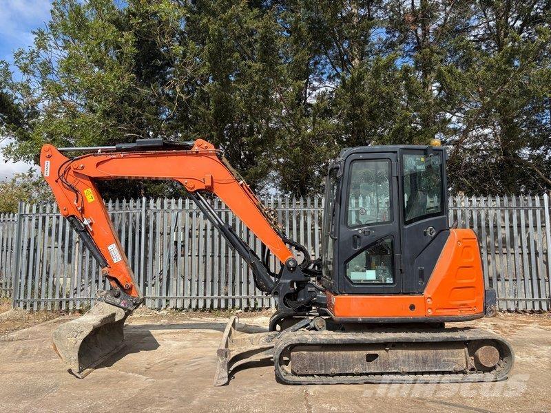 Hitachi ZX65 Mini pelle 7t-12t
