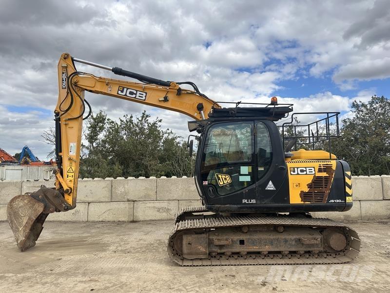 JCB JS130 Pelle sur chenilles