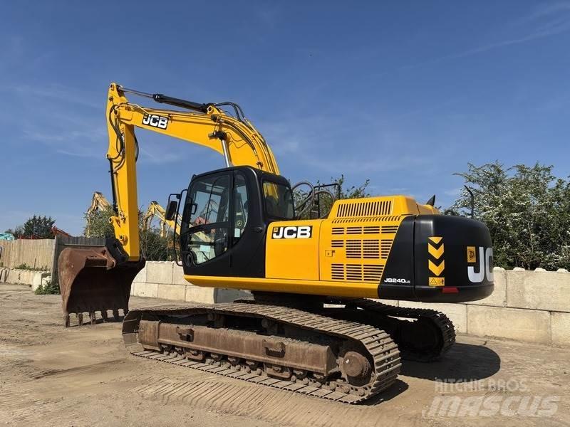 JCB JS240 LC Pelle sur chenilles