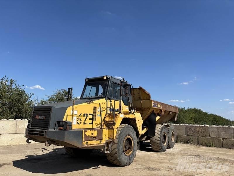 Komatsu HM300-1 Tombereau articulé