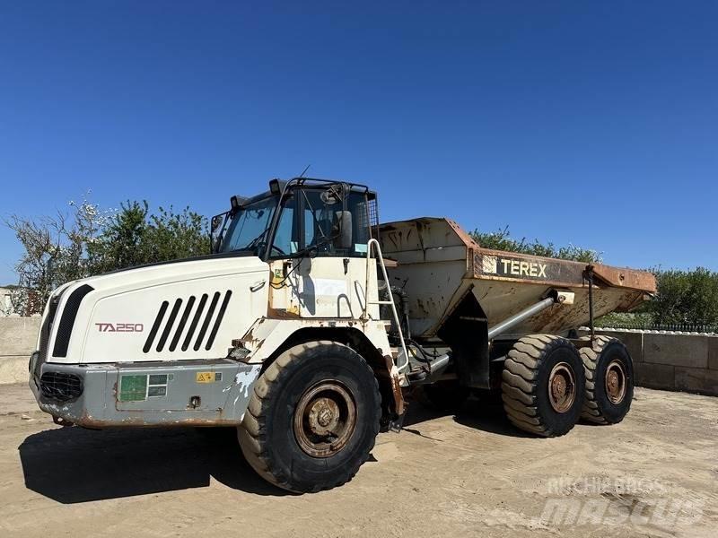 Terex TA250 Tombereau articulé