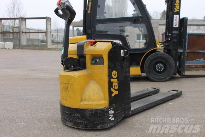 Yale MP20AC Transpalette accompagnant