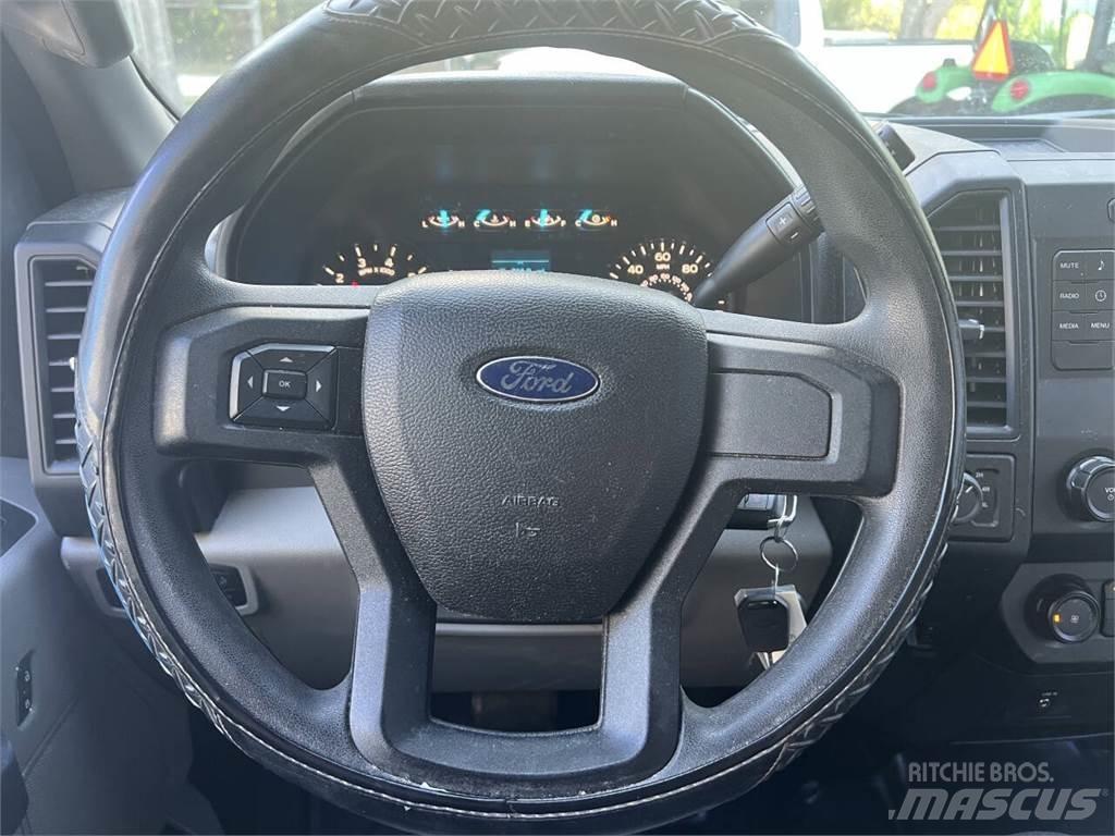 Ford F-150 Utilitaire benne