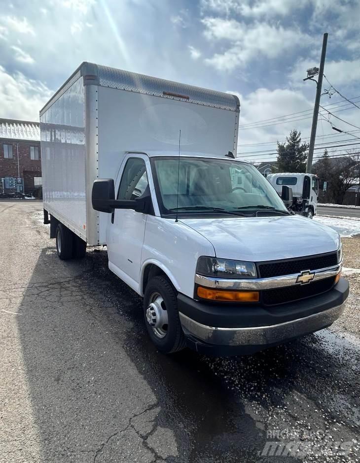 Chevrolet 3500 Camion Fourgon