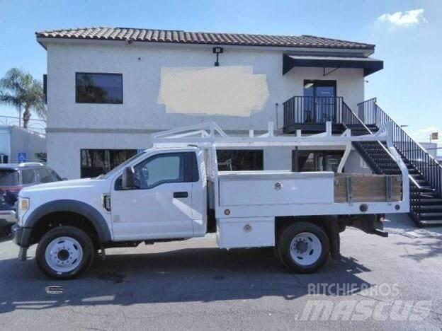 Ford F550 CONTRACTOR Camion Fourgon