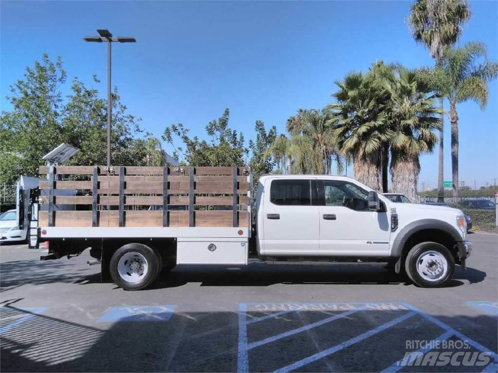 Ford F550 CREW CAB 4 Camion Fourgon