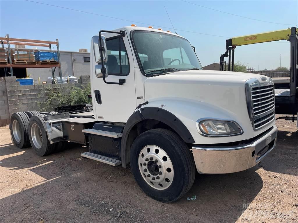 Freightliner M2 Tracteur routier
