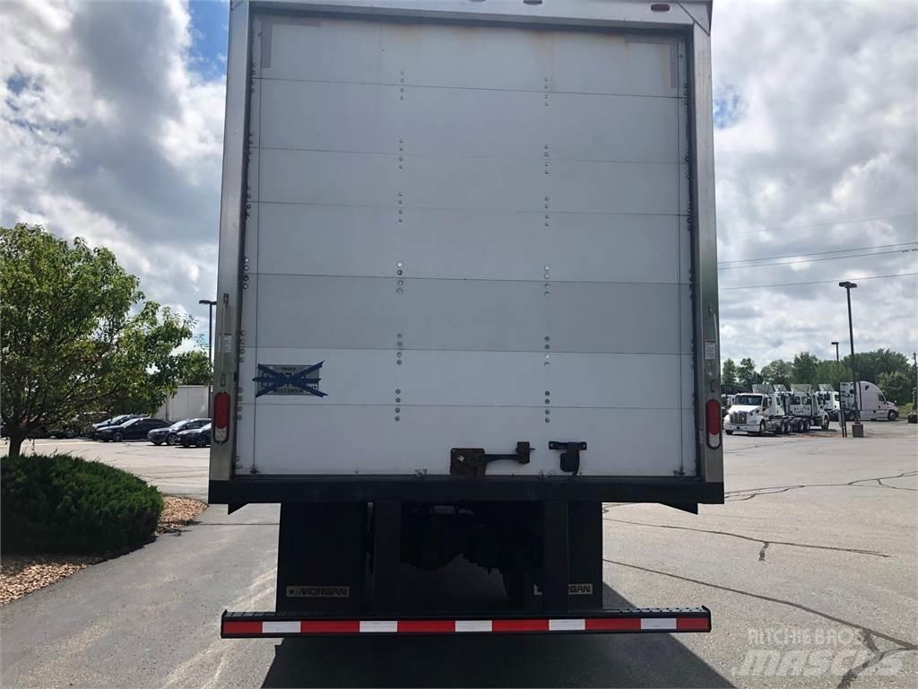 Freightliner M2 106 Camion Fourgon