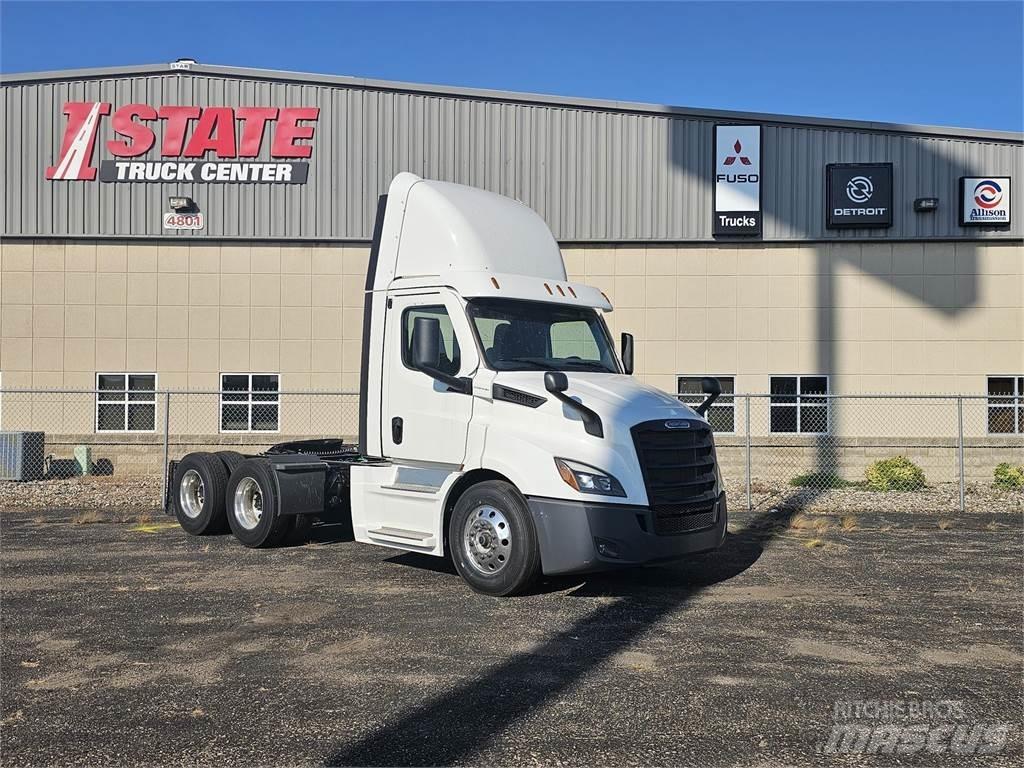 Freightliner PE116 Tracteur routier