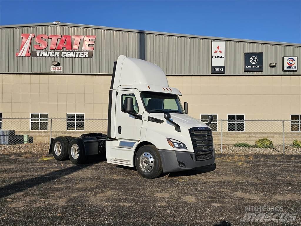 Freightliner PE116DC Tracteur routier