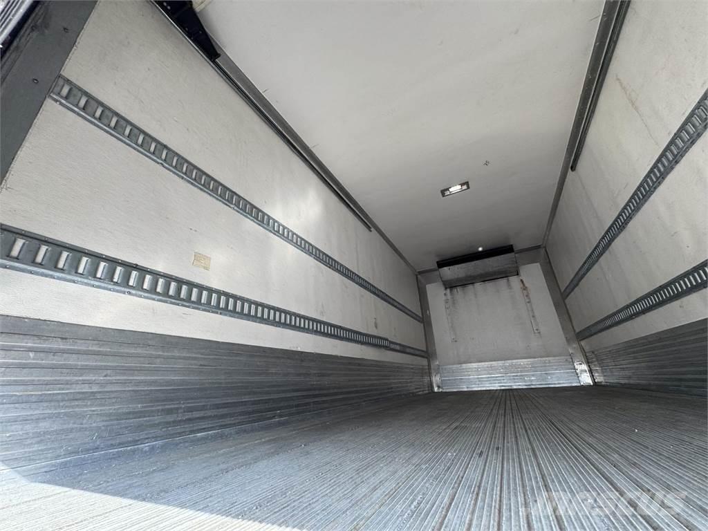 Hino 268 Camion Fourgon