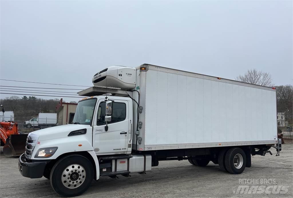 Hino 268 Camion Fourgon