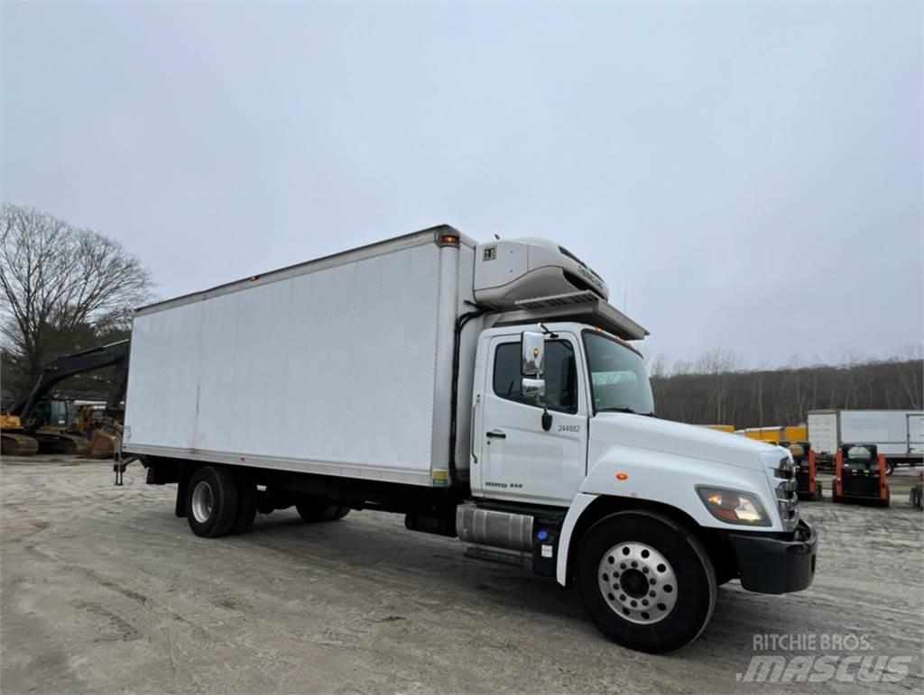 Hino 268 Camion Fourgon