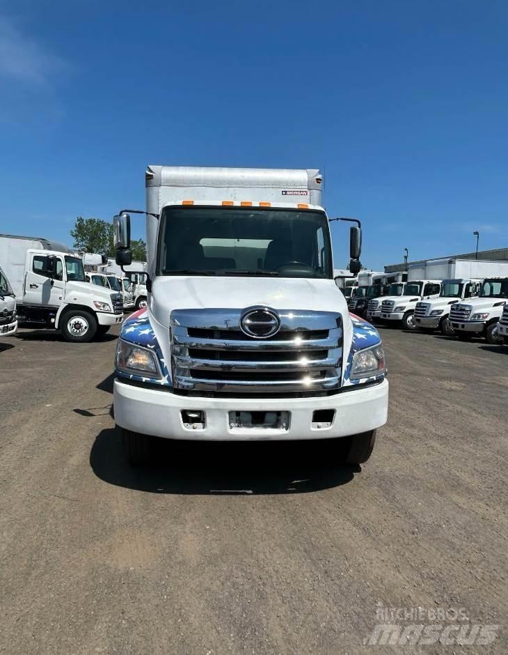 Hino 268 Camion Fourgon