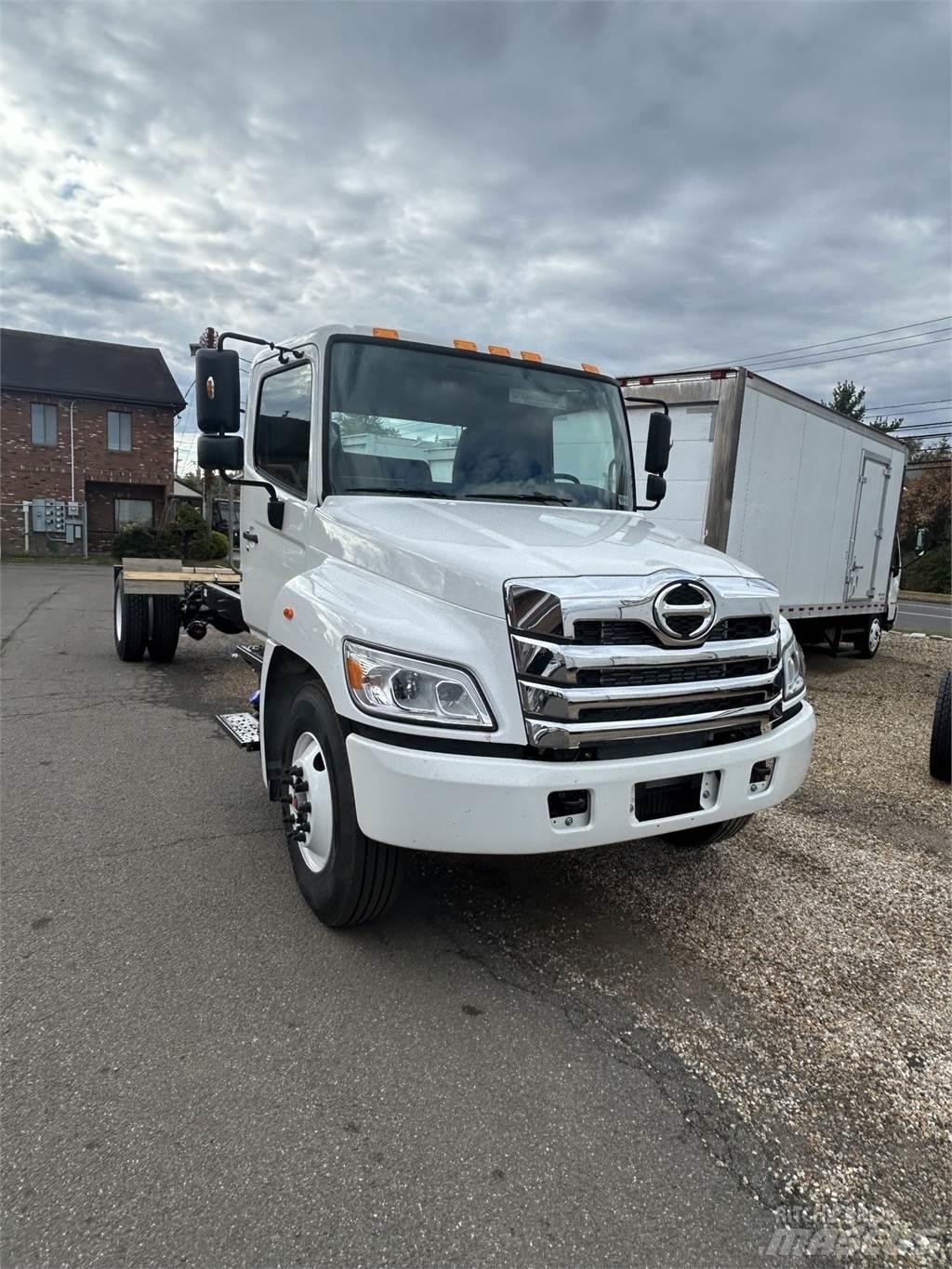 Hino L6 Camion Fourgon