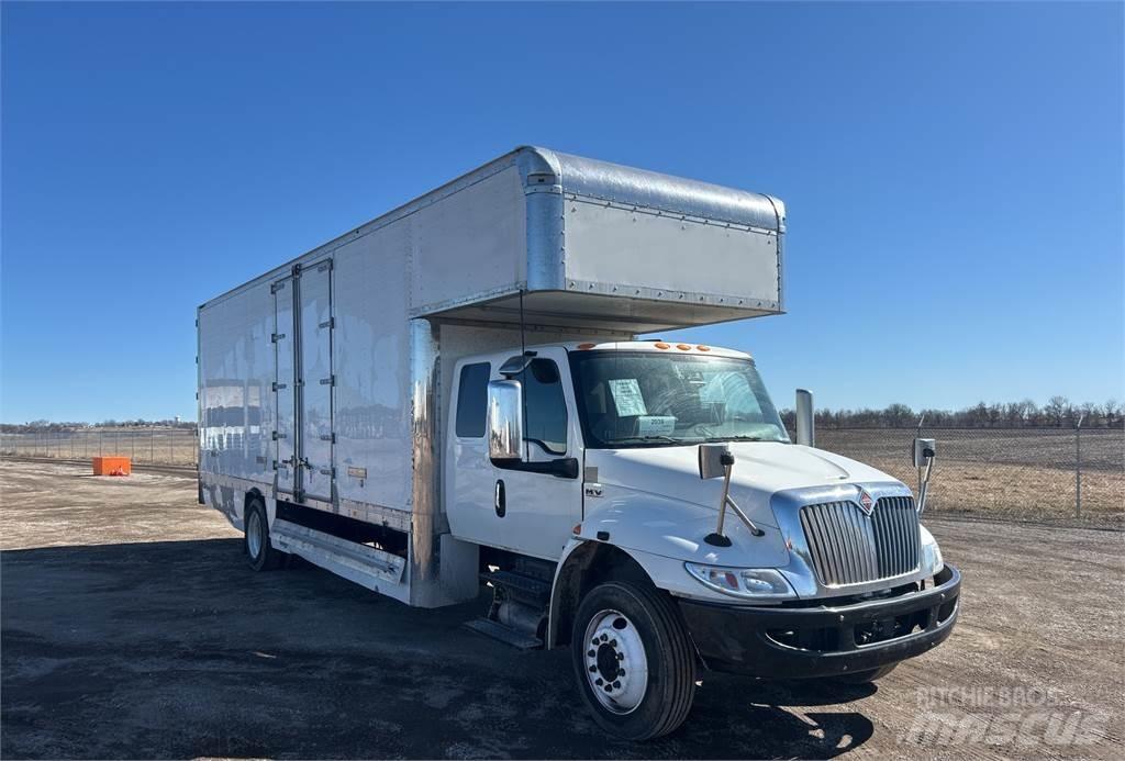 International 4300 Camion Fourgon