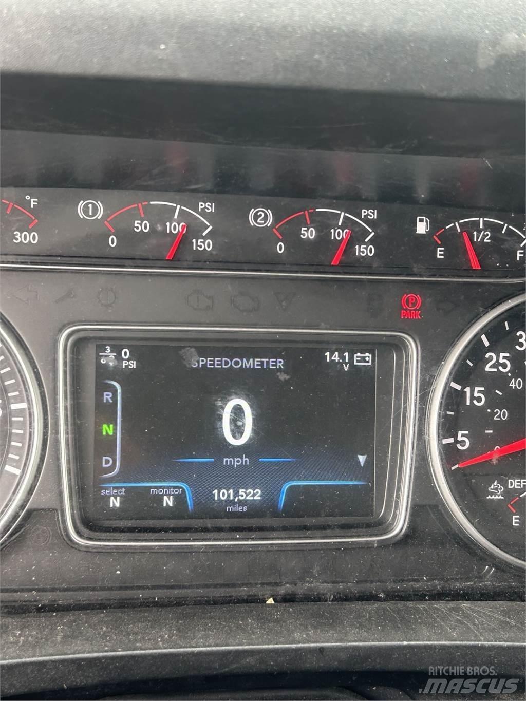 International 4300 Camion Fourgon